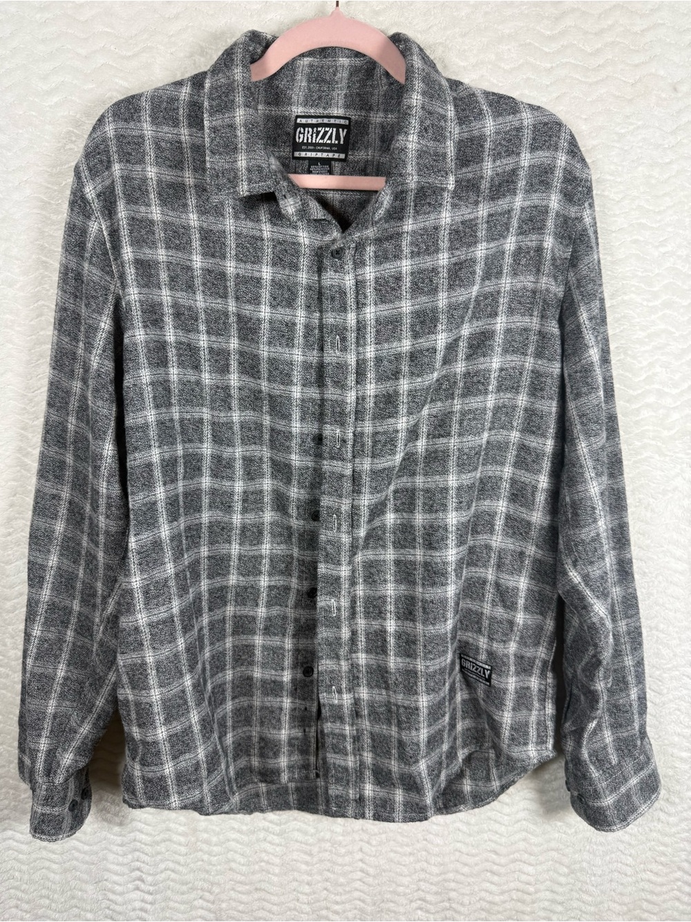 Grizzly Men's Gray Plaid Button-Down Shirt